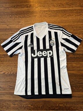 100% Authentic Adidas Juventus Jersey Men’s XL Soccer Sports Jeep Adidas